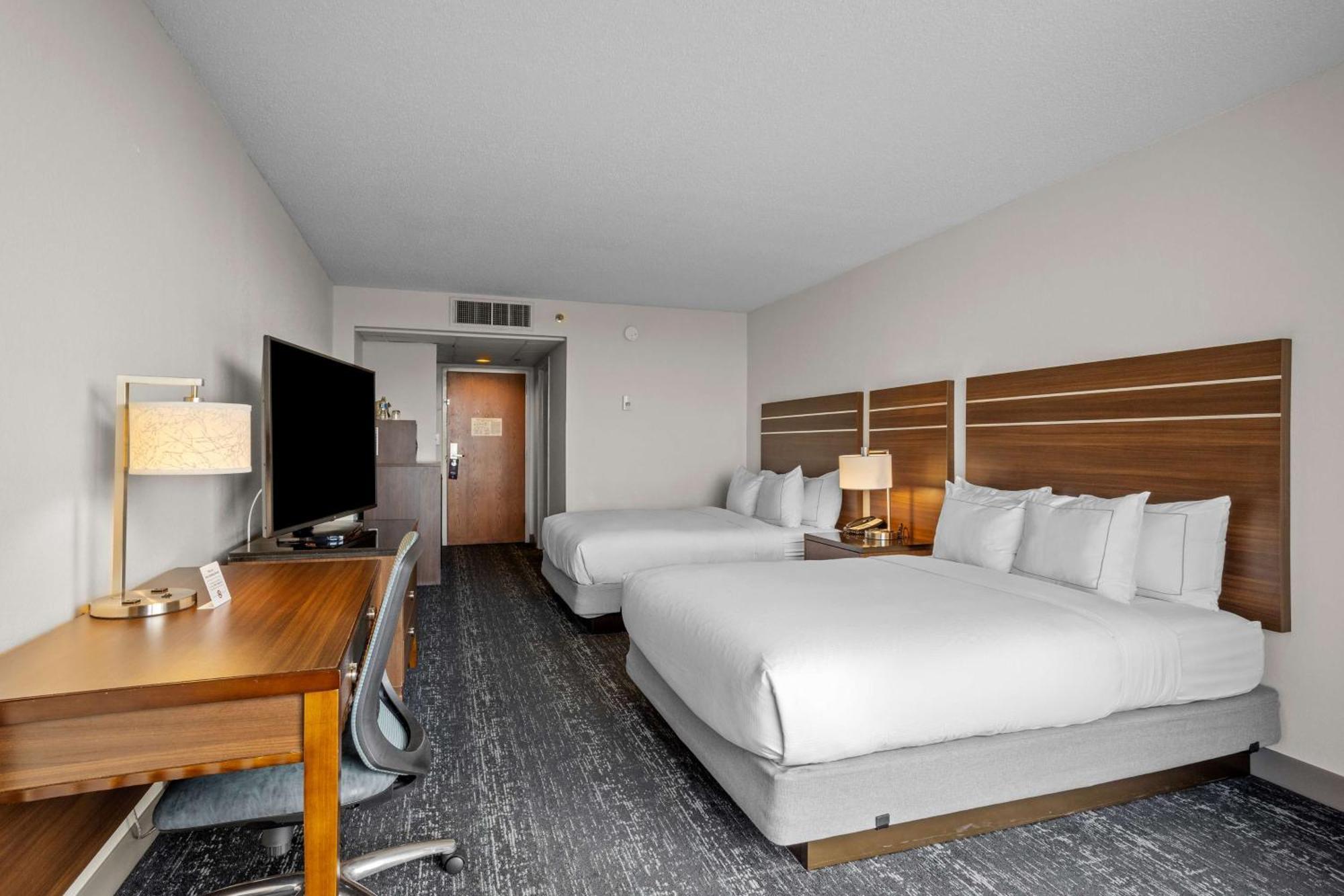 Doubletree By Hilton Atlantic Beach Oceanfront Extérieur photo
